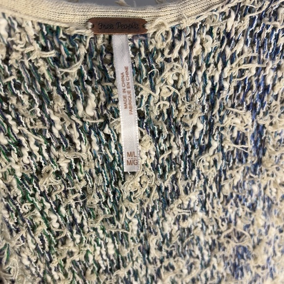 Free People M/L Seattle summer Sweater​​ - Picture 5 of 5